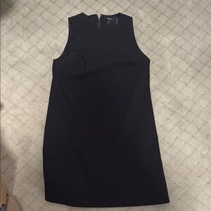 Elegant Black Sleeveless Dress